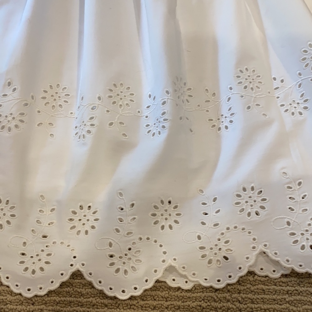 BURBERRY WHITE EYELET SKIRT NWOT JUST GORGEOUS - Picture 4 of 13